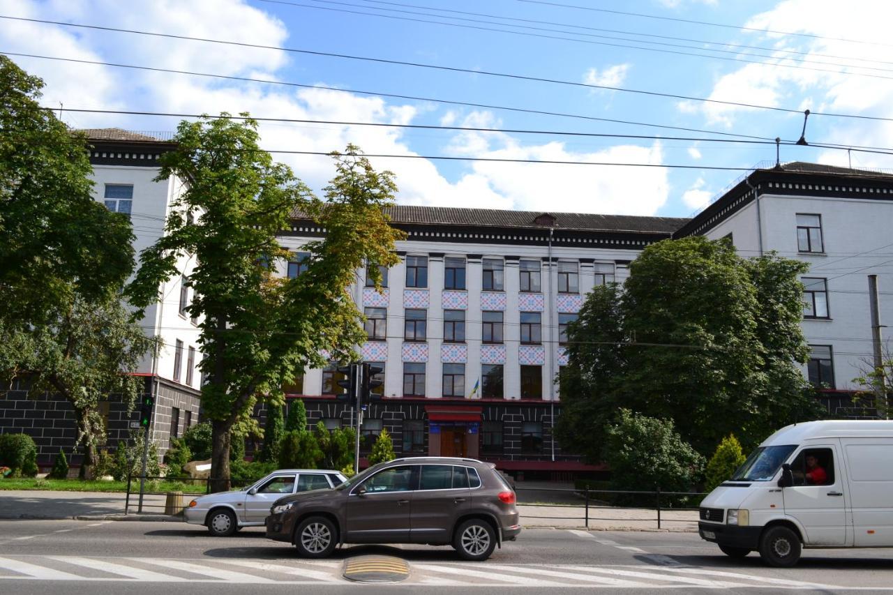 Art Apartment Ternopil Exterior photo